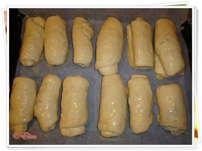 Brioches con chocolate y pasas Brioches con chocolate y pasas