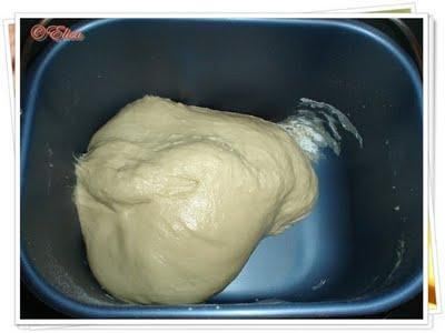 Brioches con chocolate y pasas Brioches con chocolate y pasas