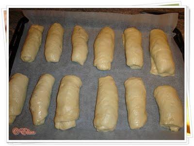 Brioches con chocolate y pasas Brioches con chocolate y pasas