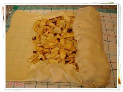 Apfelstrudel (Strudel de manzana) Apfelstrudel (Strudel de manzana)