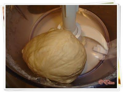 Apfelstrudel (Strudel de manzana) Apfelstrudel (Strudel de manzana)