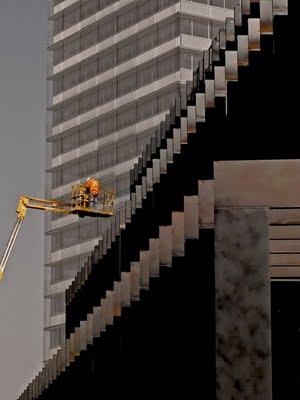 Visita de obra: RCR en la plaza Europa Visita de obra: RCR en la plaza Europa