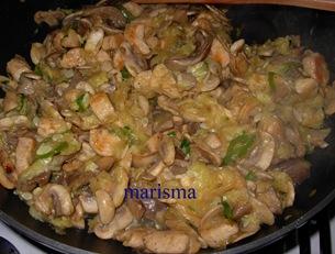 Calabacines rellenos de pollo de corral Calabacines rellenos de pollo de corral