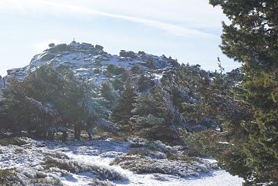 RUTA DE SIETE PICOS (SIERRA DE NAVACERRADA MADRID ESPAÑA) RUTA DE SIETE PICOS (SIERRA DE NAVACERRADA MADRID ESPAÑA)