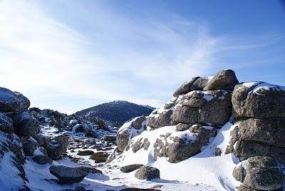 RUTA DE SIETE PICOS (SIERRA DE NAVACERRADA MADRID ESPAÑA) RUTA DE SIETE PICOS (SIERRA DE NAVACERRADA MADRID ESPAÑA)