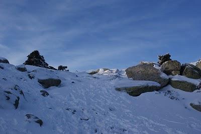 RUTA DE SIETE PICOS (SIERRA DE NAVACERRADA MADRID ESPAÑA) RUTA DE SIETE PICOS (SIERRA DE NAVACERRADA MADRID ESPAÑA)