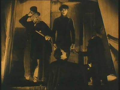 El gabinete del Dr. Caligari (1920) El gabinete del Dr. Caligari (1920)