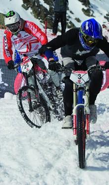 10 blogueros españoles VS 10 blogueros franceses en el reto Andorrano Foto 10 blogueros españoles VS 10 blogueros franceses en el reto Andorrano