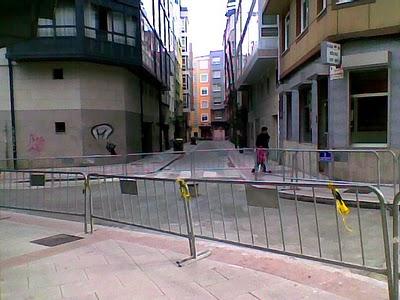 Quejas por las obras que hacen que Borrallón sea inaccesible por ambos lados calle borrallón