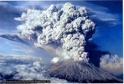 Seguimiento de la erupción del volcán Eyjafjälla en Troposfera.org