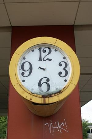 057 057