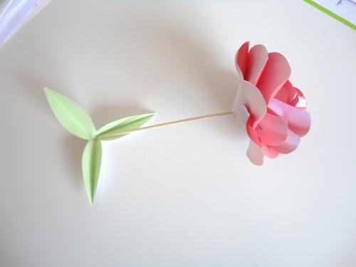 Recorta y crea una rosa de papel