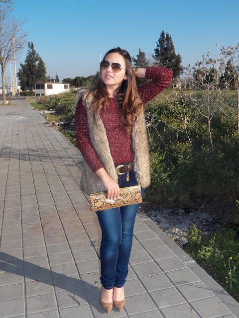 BORDEAUX AND GOLD BORDEAUX AND GOLD