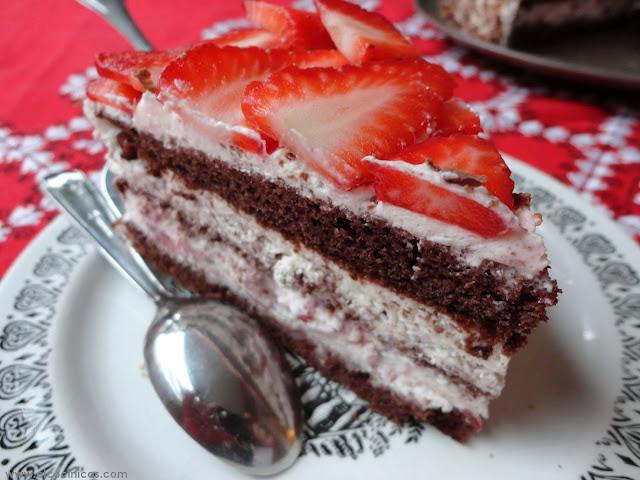 Tarta selva negra de fresas