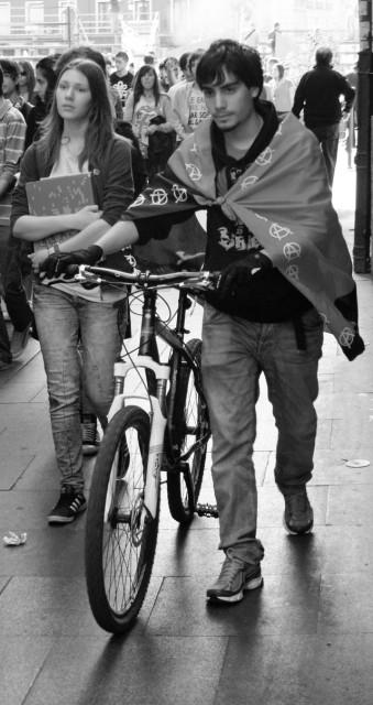 OLYMPUS DIGITAL CAMERA Especial Fotógrafico: Manifestación por la reforma laboral en Valladolid.