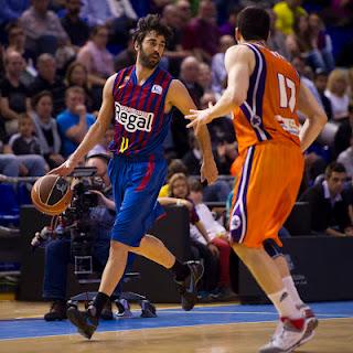 Navarro rescata a un Barça con dos versiones ante el Valencia Basket (76-72)