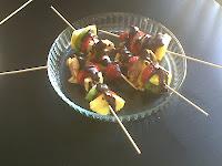 Brochetas de frutas Brochetas de frutas
