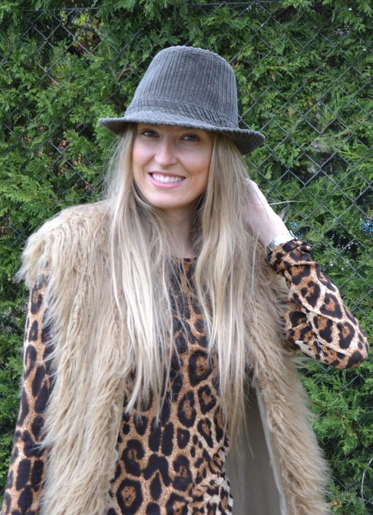 Hunter and fur vest Hunter and fur vest