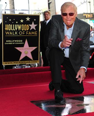 PURO WEST: Adam West reconocido en el Paseo de la Fama de Hollywood