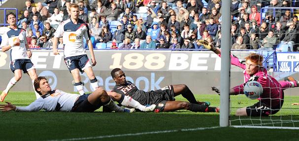 Dempsey castiga al Bolton Dempsey castiga al Bolton