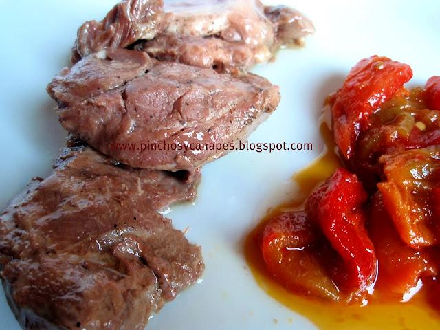 CARRILLERAS DE CERDO ASADAS Y ASADILLO CARRILLERAS DE CERDO ASADAS Y ASADILLO