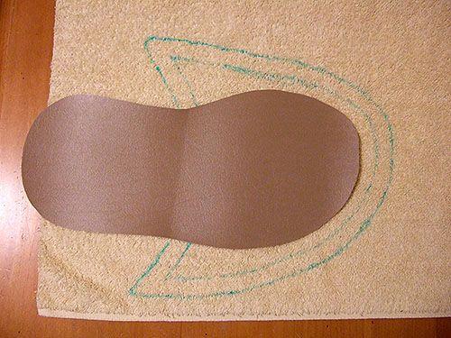 Reciclar una toalla para hacer pantuflas 6.jpg Reciclar una toalla para hacer pantuflas 6.jpg