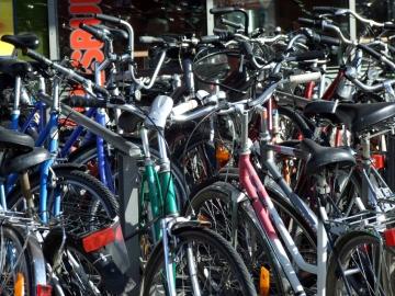 Jyväskylä_02_small Prohibido aparcar bicicletas