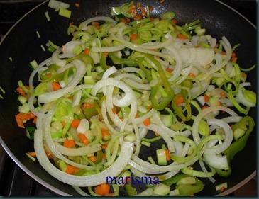 Arroz integral con verduras y puerro frito Arroz integral con verduras y puerro frito