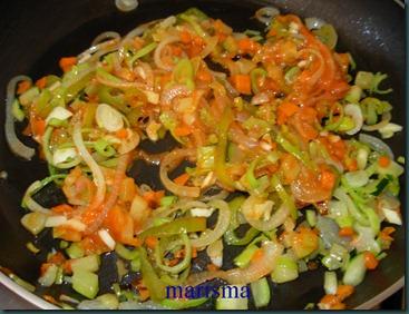 Arroz integral con verduras y puerro frito Arroz integral con verduras y puerro frito