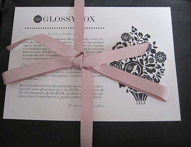 Glossybox. MIL FLORES 2012