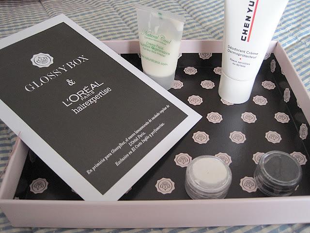 Glossybox. MIL FLORES 2012
