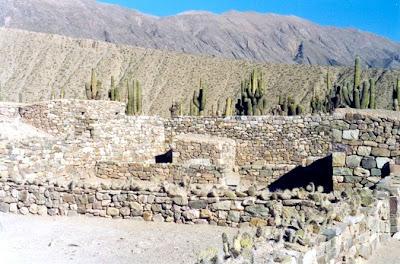 MOCHILEANDO EN UNA TIERRA DE COLORES: LA QUEBRADA DE HUMAHUACA