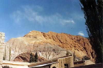 MOCHILEANDO EN UNA TIERRA DE COLORES: LA QUEBRADA DE HUMAHUACA