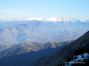 Alto del Angliru: Vistas a Puerto de San Isidro