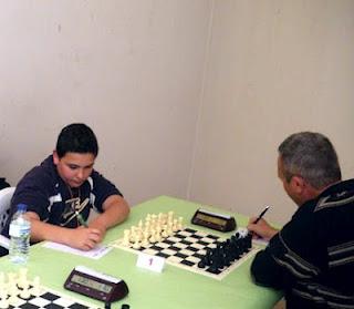 R1 XXVII Campeonato Regional Individual Absoluto de Ajedrez 2012 con sorpresa