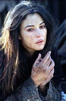 Tú me quieres virgen, tú me quieres santa, tú me tienes harta María Magdalena, versión Mónica Bellucci.