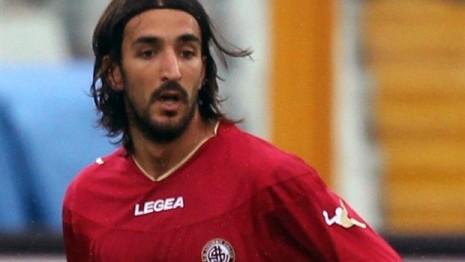 Piermario Morosini Piermario Morosini, caído en un campo de juego