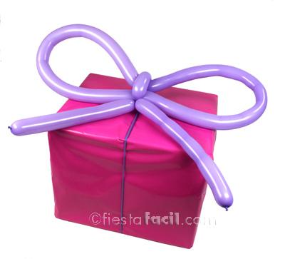 {Martes} Regalos: Un lazo con globos