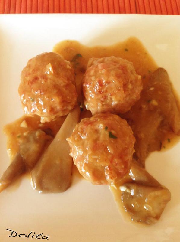 ALBONDIGAS EN SALSA DE SETAS ALBONDIGAS SALSA SETAS 2 BLOG