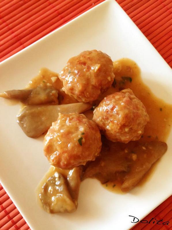 ALBONDIGAS EN SALSA DE SETAS ALBONDIGAS SALSA SETAS 1 BLOG