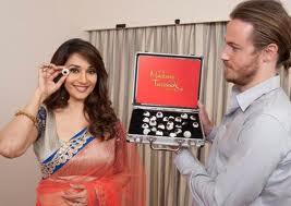 Madhuri Dixit ya tiene su figura de cera en el Museo Madame Tussauds de Londres Madhuri Dixit ya tiene su figura de cera en el Museo Madame Tussauds de Londres