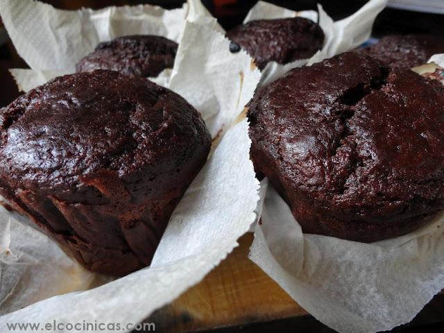 Muffins de naranja y chocolate Muffins de naranja y chocolate