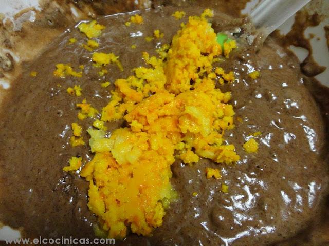 Muffins de naranja y chocolate Muffins de naranja y chocolate
