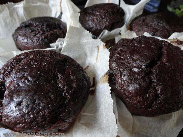 Muffins de naranja y chocolate Muffins de naranja y chocolate