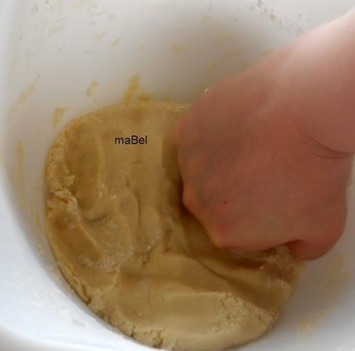 Cortadillo de cidra o cabello de angel (معمول التمر ممدود) Cortadillo de cidra o cabello de angel (معمول التمر ممدود)