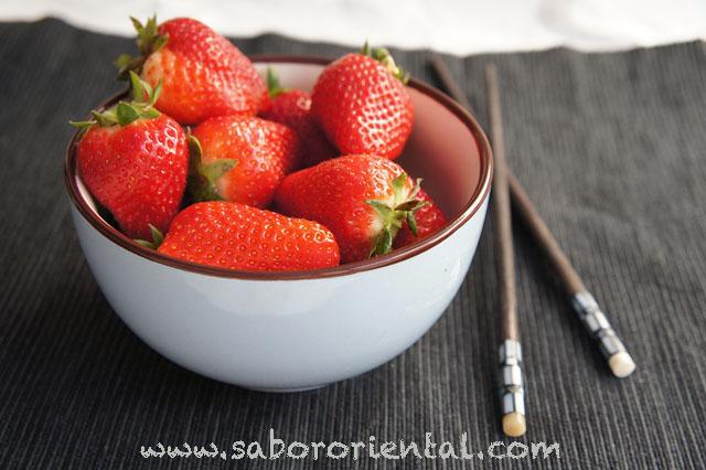 ¿Comer con los palillos es un reto? ....Guest posting de Sabor Oriental ¿Comer con los palillos es un reto? ....Guest posting de Sabor Oriental