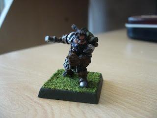 Más enanos, más cerveza Más enanos, más cerveza