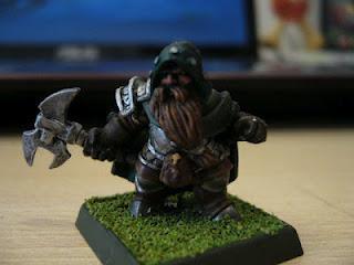 Más enanos, más cerveza Más enanos, más cerveza