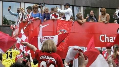 hinchas arsenal Leyendo el juego: Fiebre en las gradas