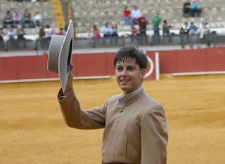 UN GANADO DE SALDO ECHA POR TIERRA EL FESTEJO TAURINO DE LA FERIA DE SAN MARCOS EN PRIEGO